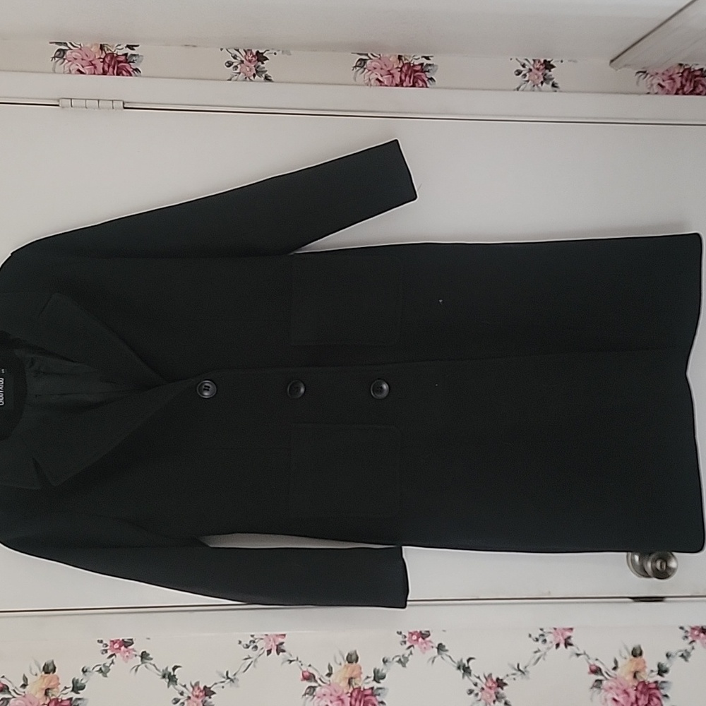 Chic Black Button-Up Coat